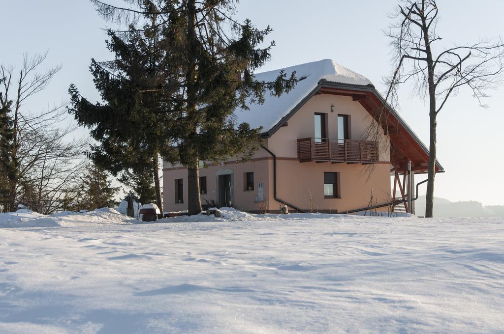 Holiday Home Razglednik Logatec Oda fotoğraf