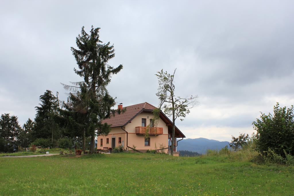 Holiday Home Razglednik Logatec Oda fotoğraf